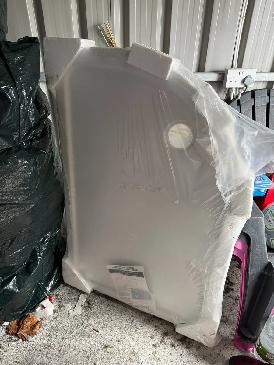 Shower tray - Image 2