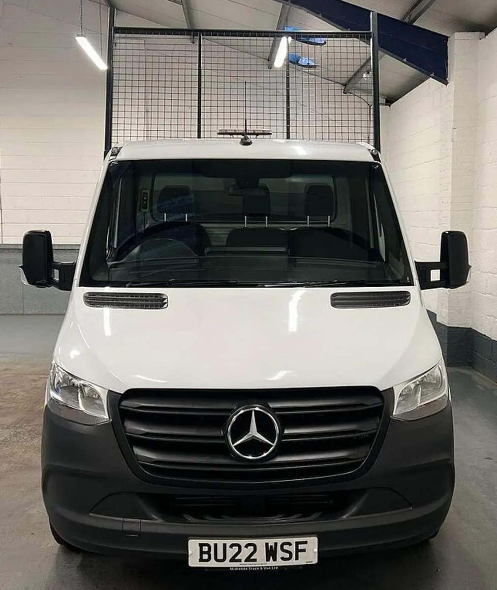 2022 Mercedes-Benz Sprinter Tipper Van - Image 2