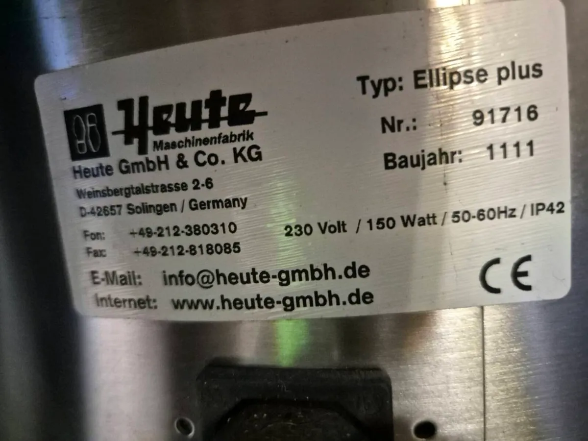 Shoe shine machine - Image 2