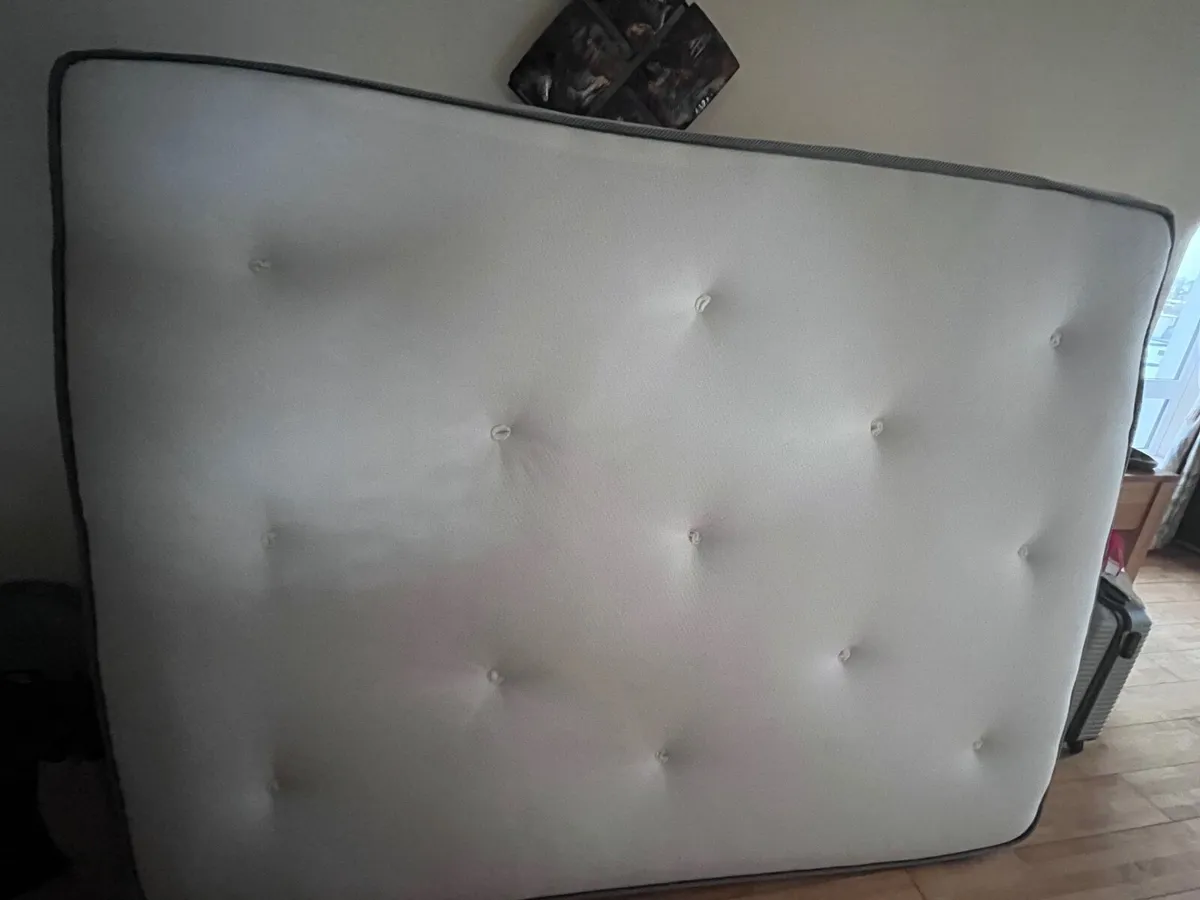 Bed frame and mattress - Image 3