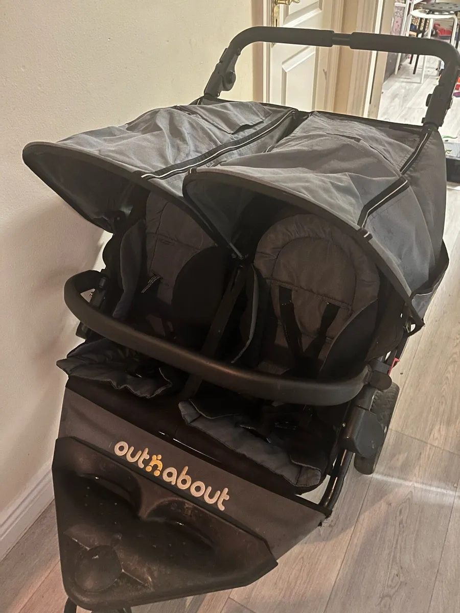 Out n about double buggy - Image 2