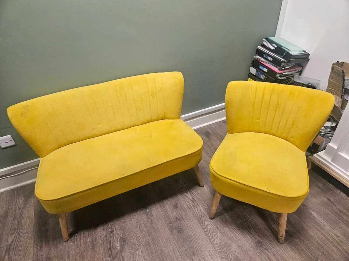 Sofa + armchair - Image 1