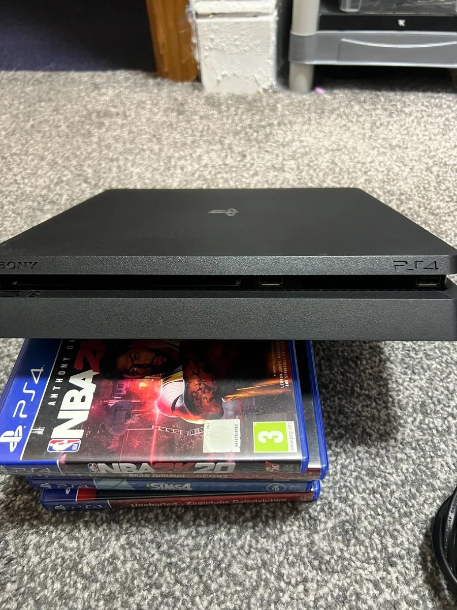 PlayStation 4 - Image 4