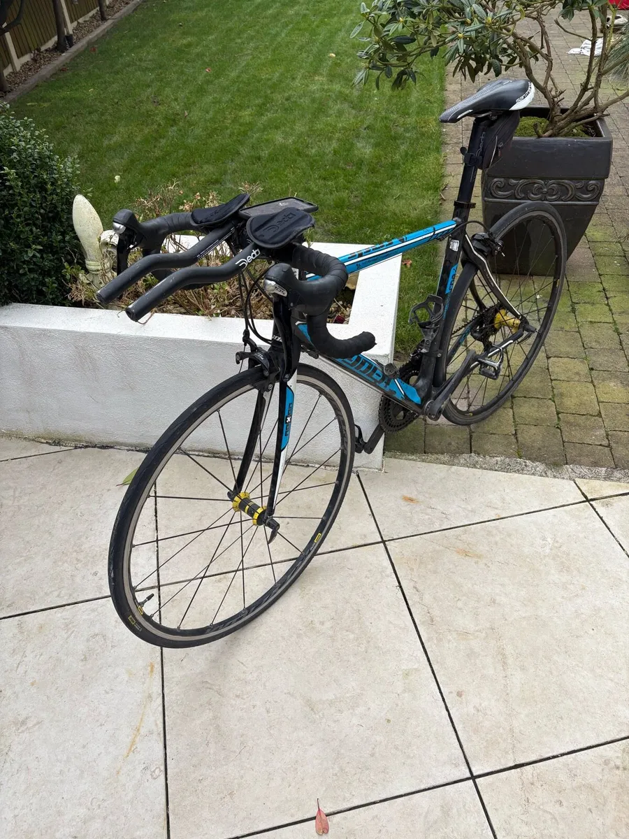 Road Bike for sale - Image 2