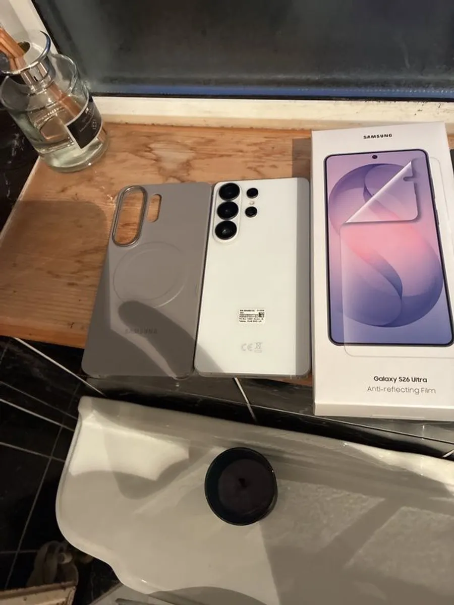 samsung s26 ultra 3 days old with receipt from Samsung - Image 1