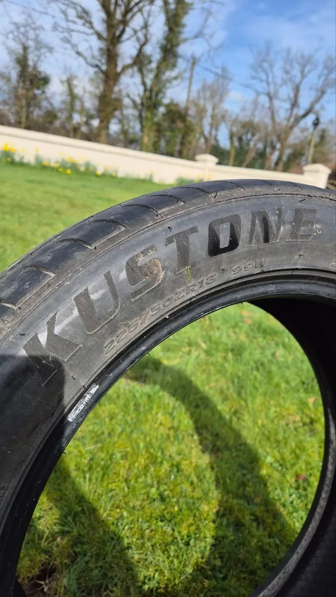 Single Tyre 225/50 R18 Kustone – Almost New - Image 1