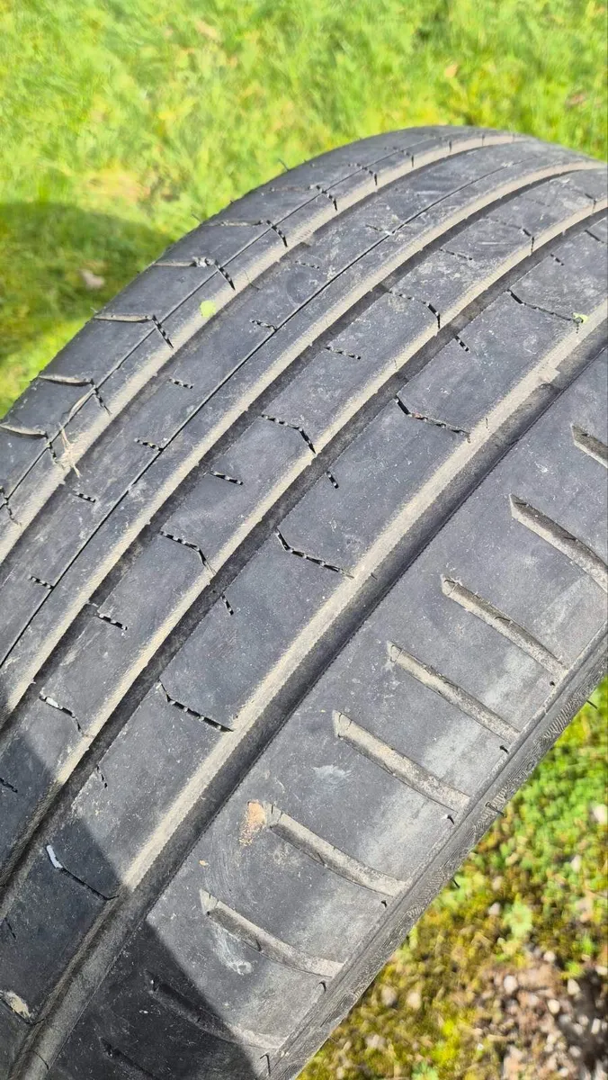 Single Tyre 225/50 R18 Kustone – Almost New - Image 2