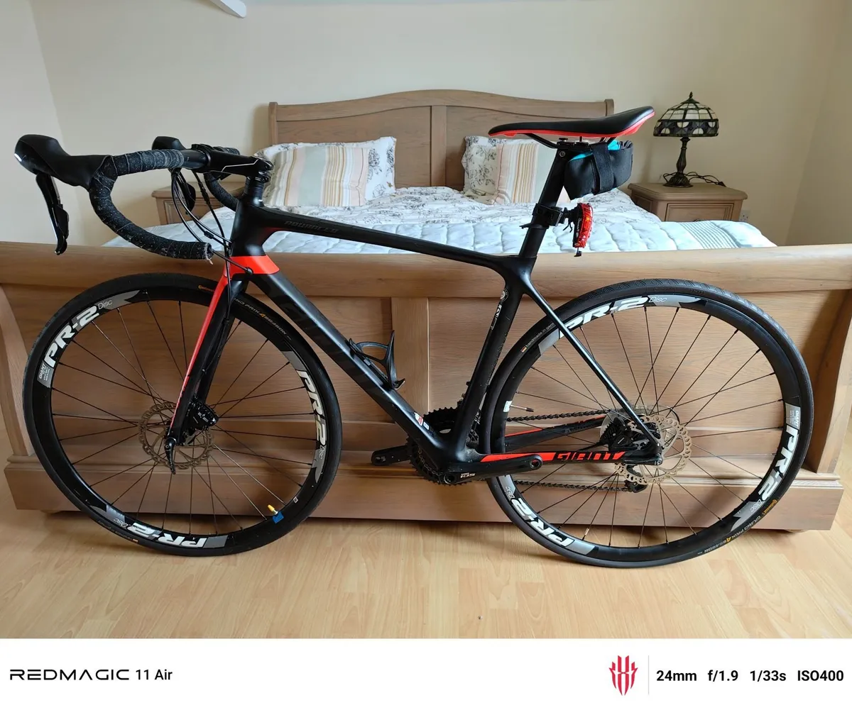 Carbon road bike - Image 1