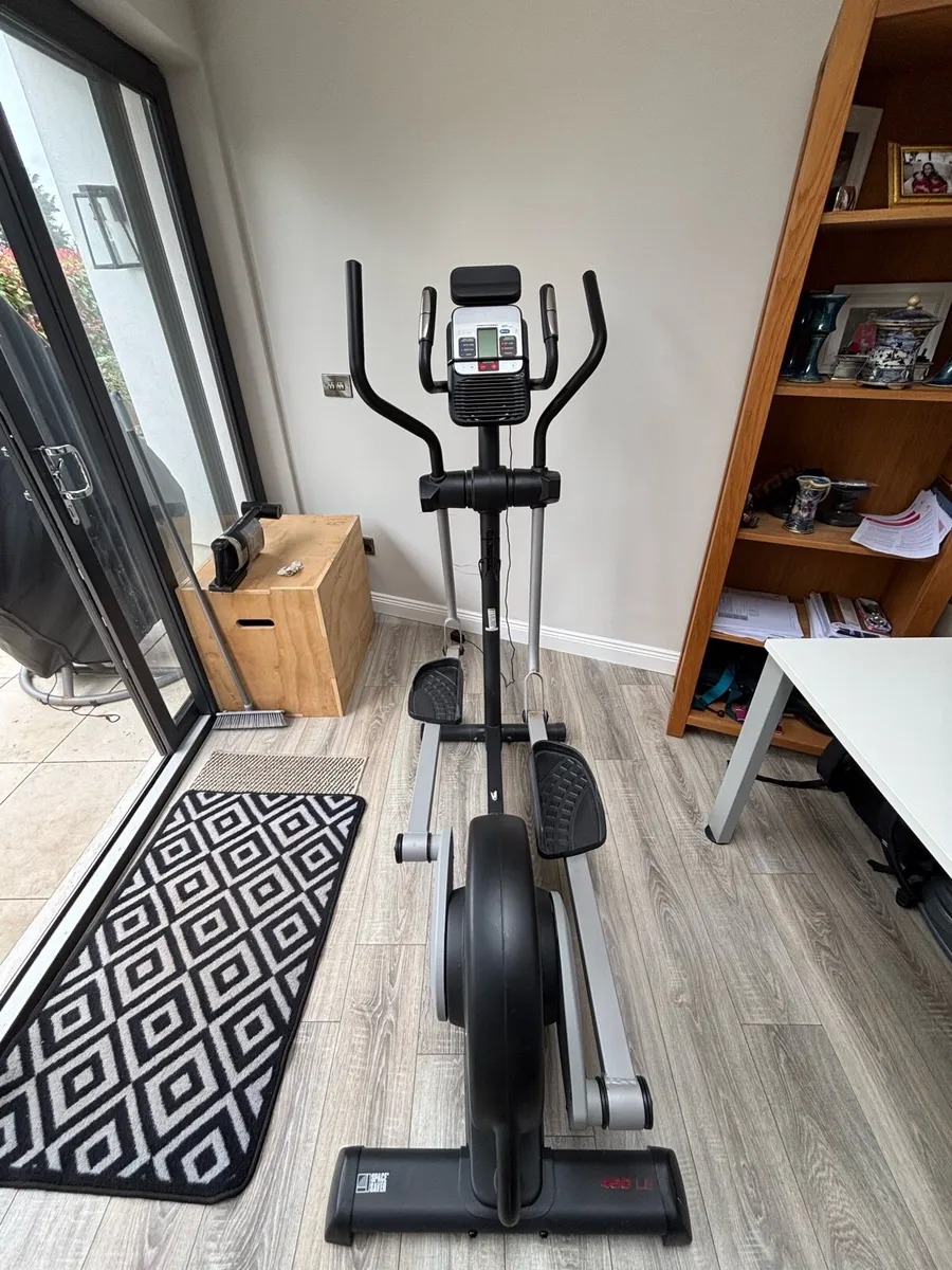 Cross trainer for sale - Image 3