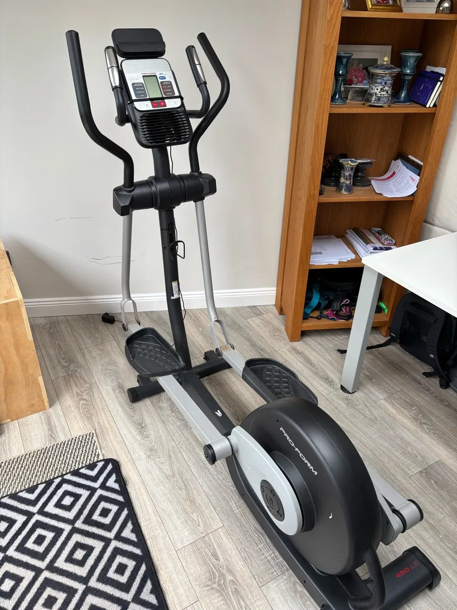 Cross trainer for sale - Image 2