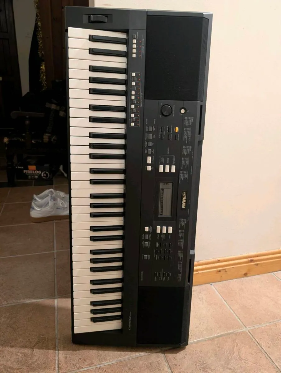 Yamaha A350 Keyboard