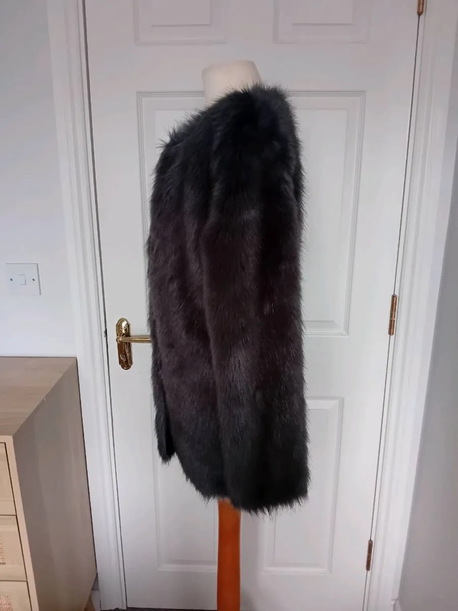 Ladies Faux Fur Coat - Image 3