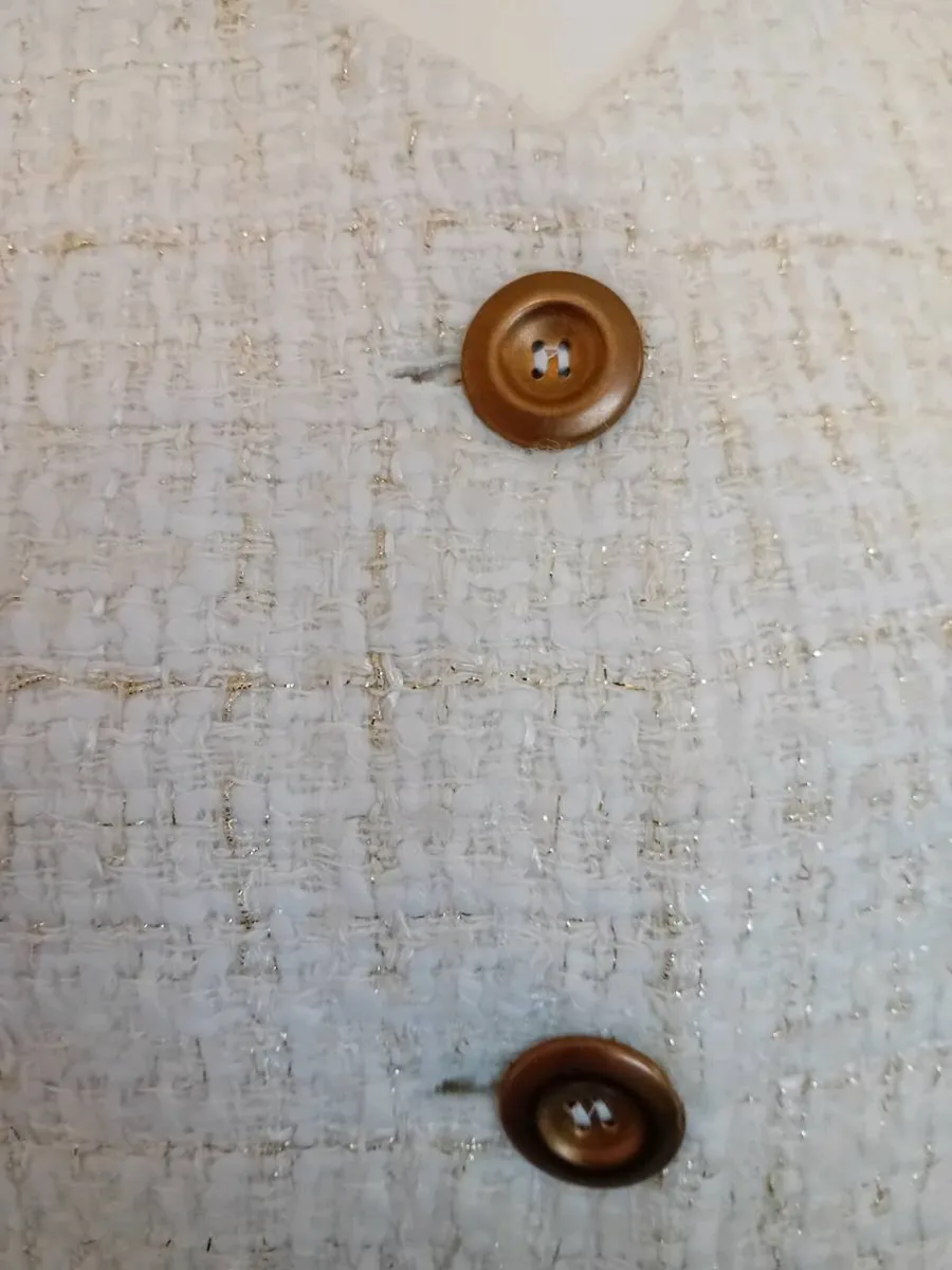 "Gray & Osbourn" Boucle Jacket - Image 4