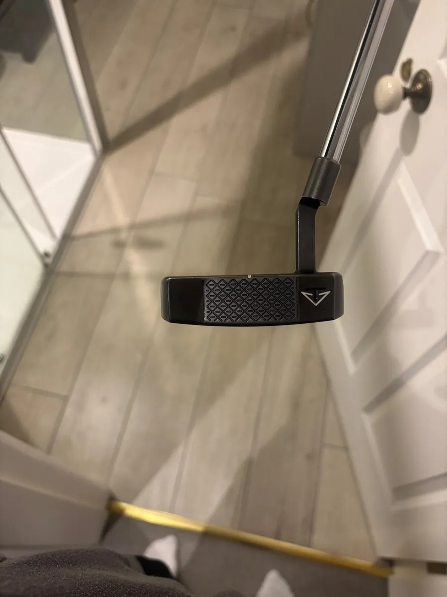 Odyssey Toulon Putter - Image 1