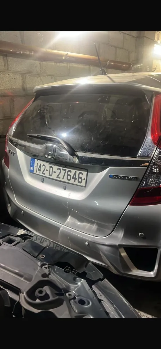€3000 Honda Fit Hybrid - Image 3