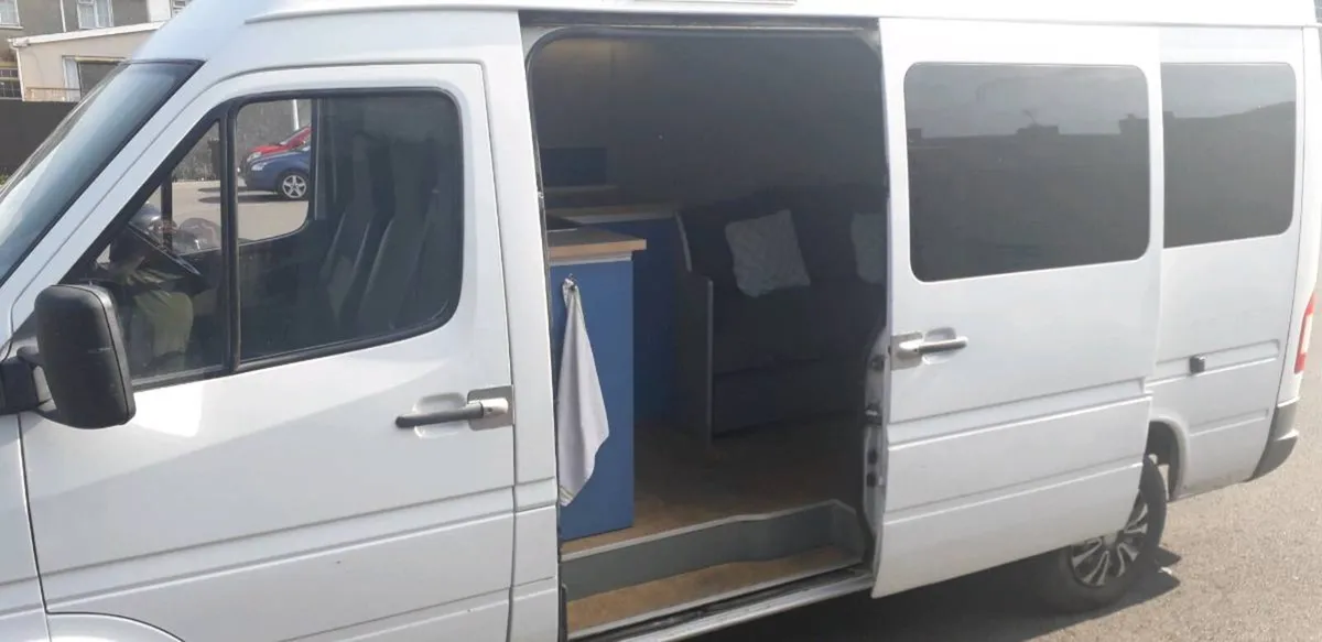 2006 MWB Mercedes Sprinter campervan - Image 4