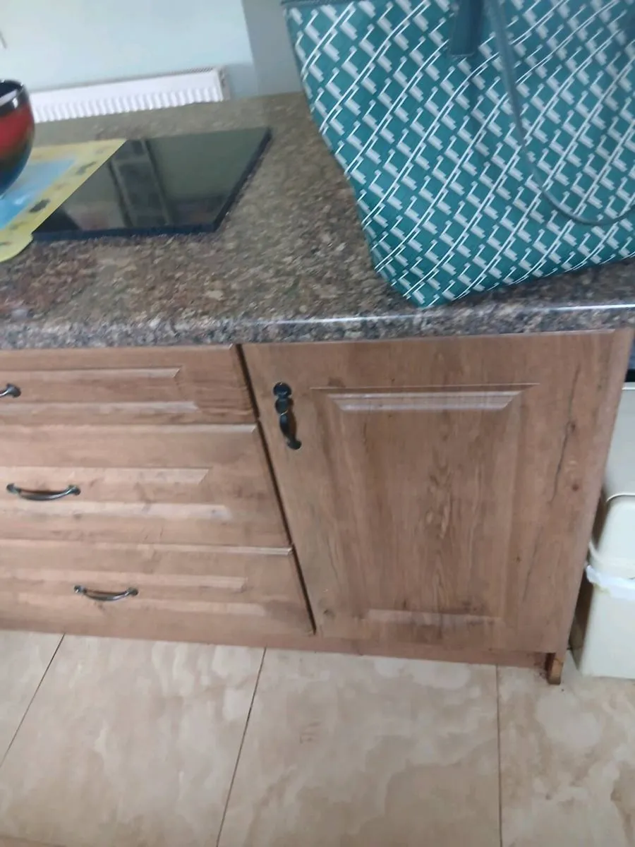 Kitchen unit doors - Image 3