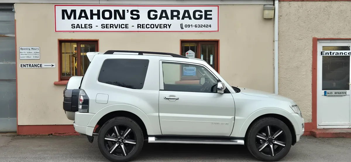 Mitsubishi Pajero 2015 Barbarian Man Plus Vat - Image 4