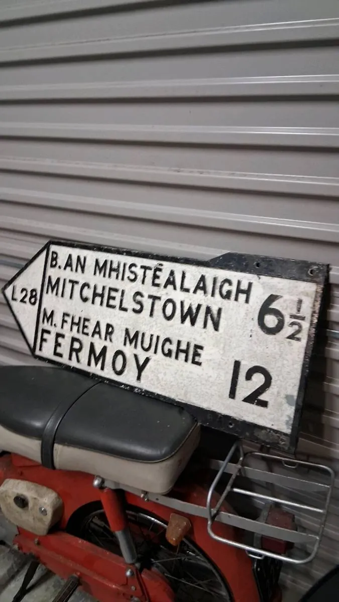 Original road sign - Image 2