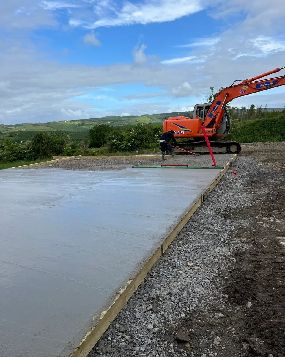 Sheds/footpath/shuttering - Image 3
