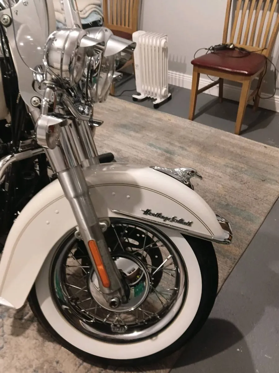 2014 HERITAGE SOFTAIL NEVER  CRASHED OR DAMAGED - Image 1