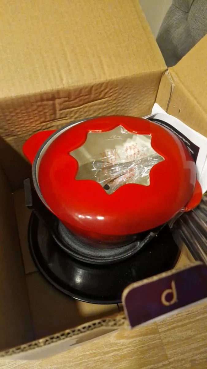 Cast iron fonduse set (not opened) - Image 2