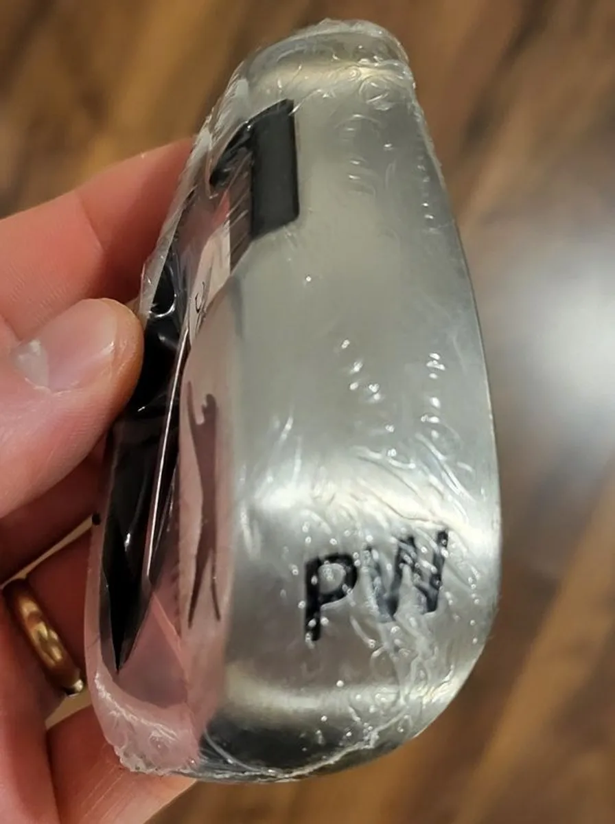 Slazenger V300 LEFT HANDED Pitching Wedge - Image 2