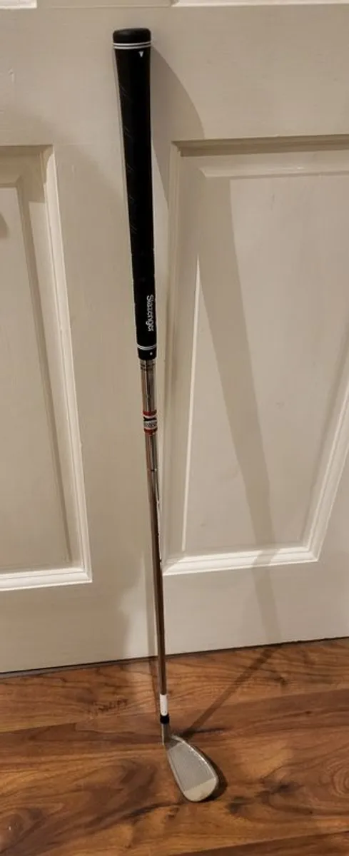 Slazenger V300 LEFT HANDED Pitching Wedge - Image 1