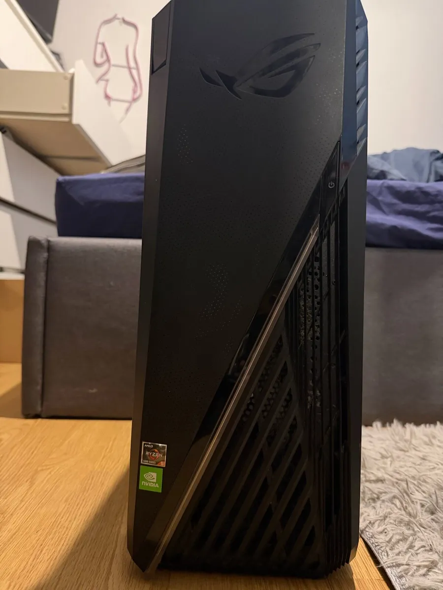 Gaming pc and monitor - Image 4