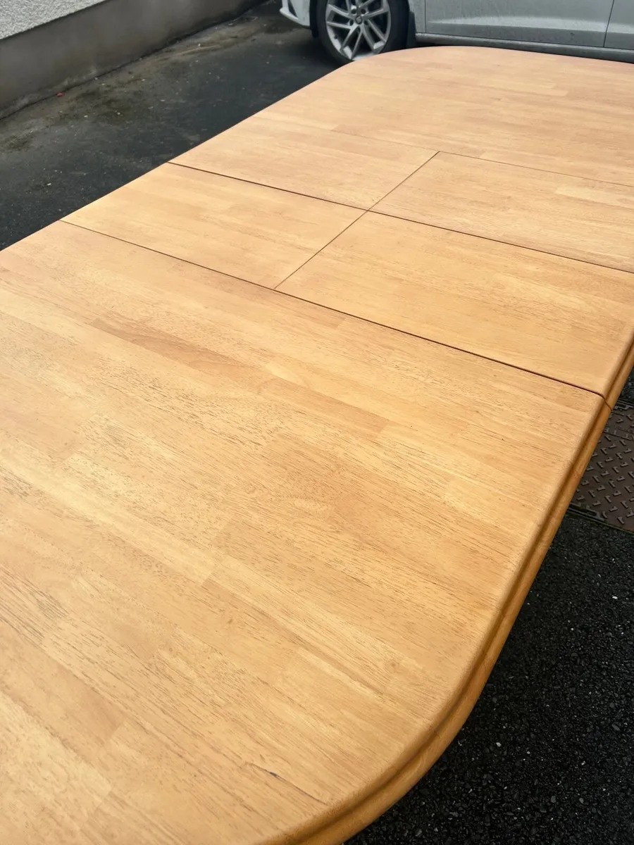 Kitchen Table and Chairs - Image 2