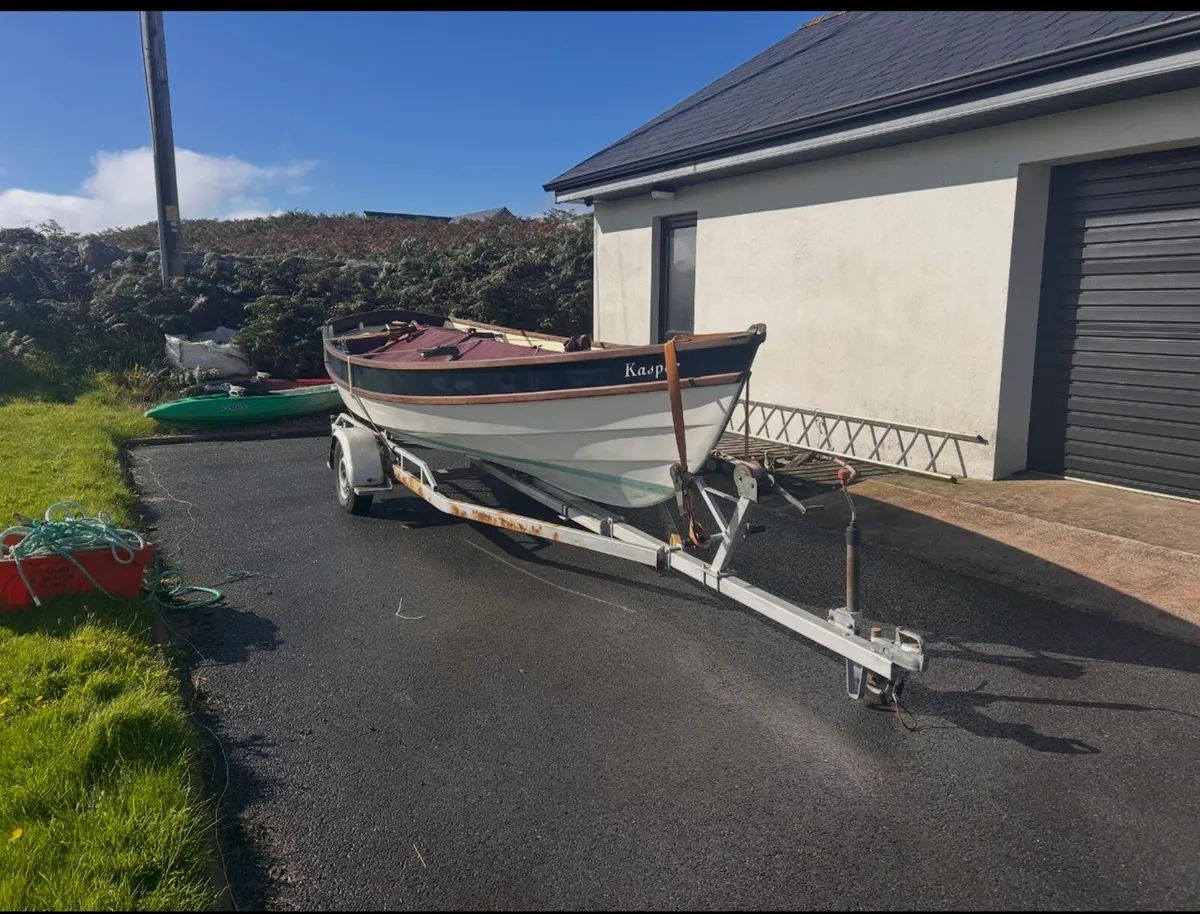 Devon Lugger – Excellnt Condition – Yamaha 5hp - Image 3