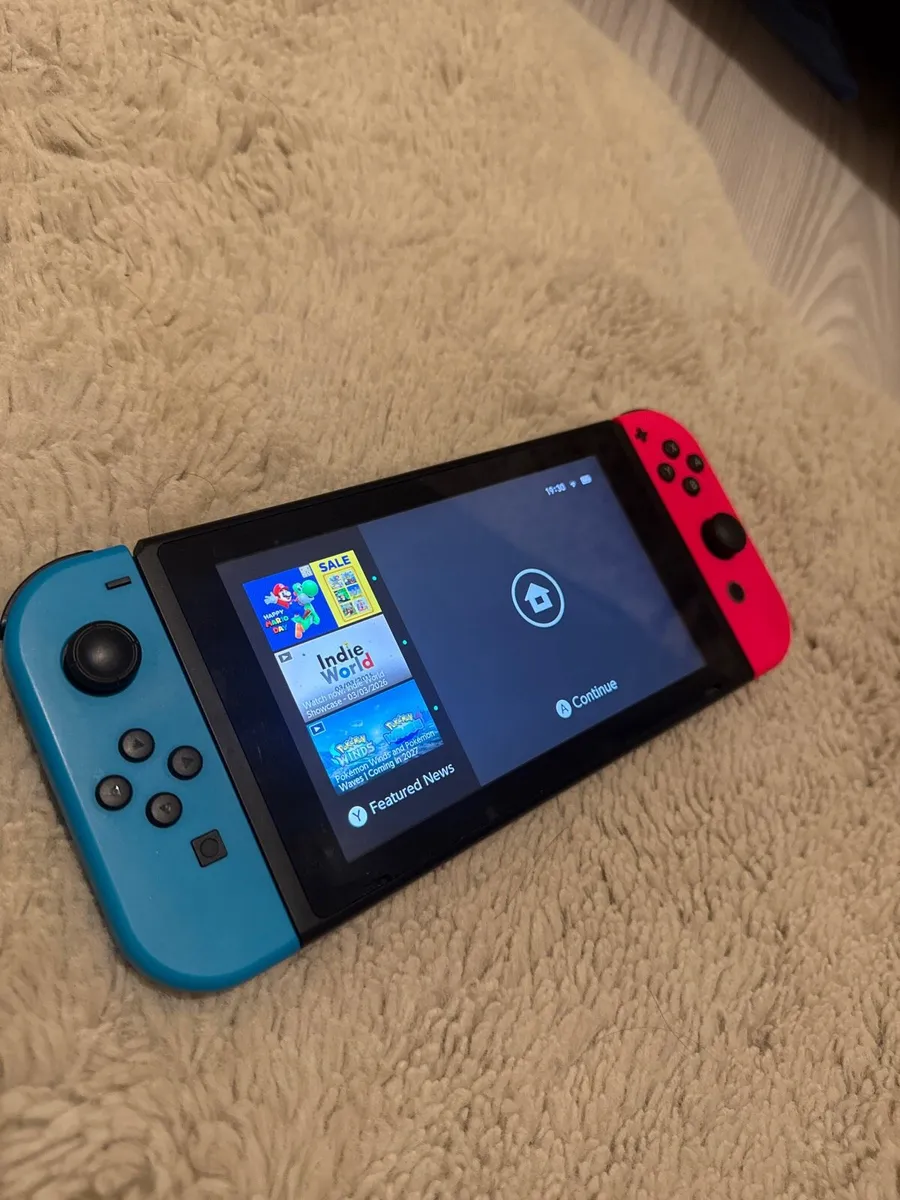 Nintendo Switch - Image 2