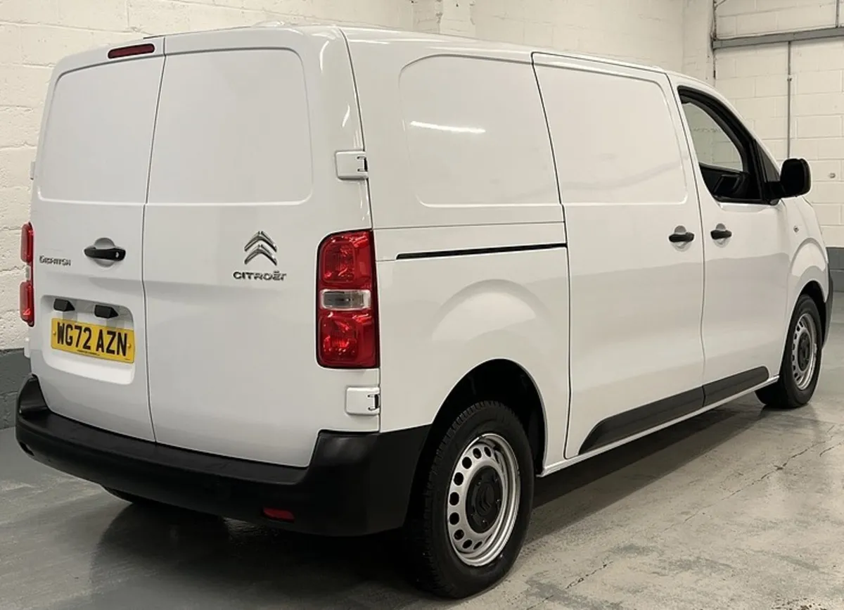 2022 Citroen Dispatch Panel Van - Image 3