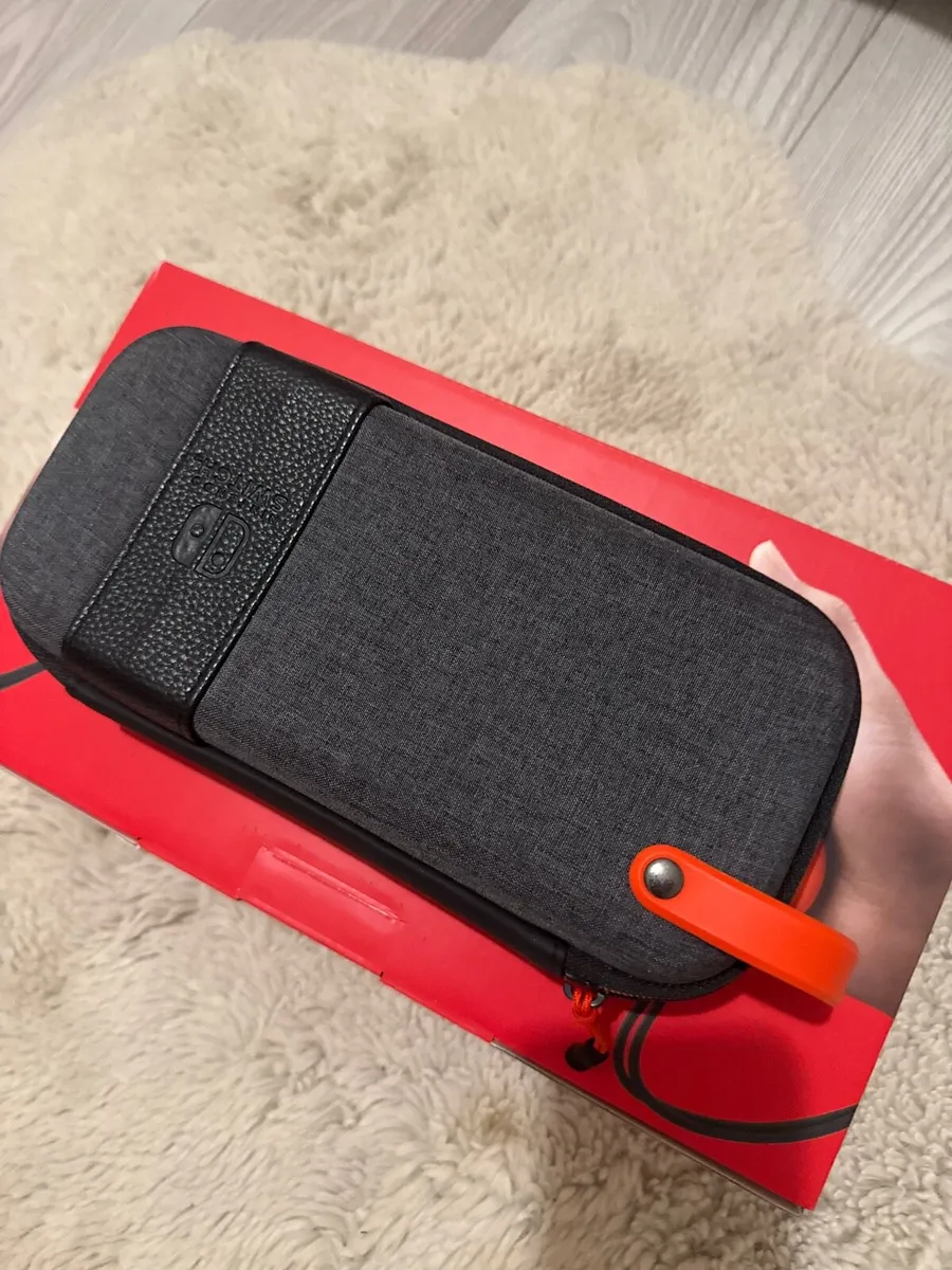 Nintendo Switch - Image 4