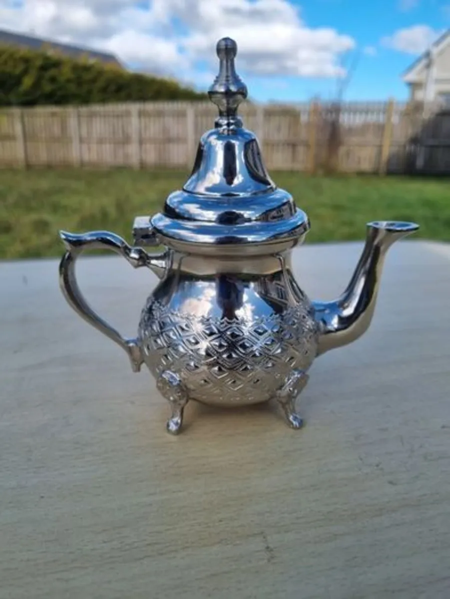Traditional Moroccan tea pot - Image 1