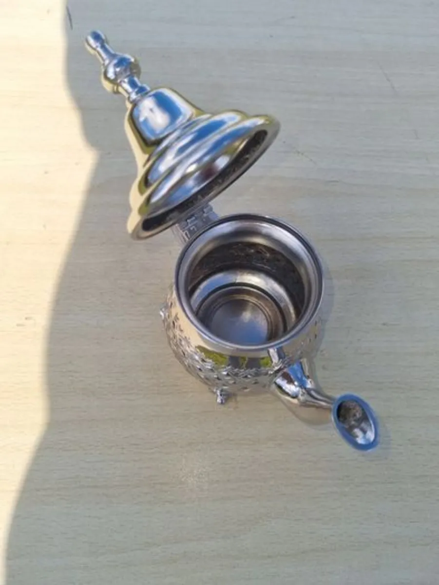 Traditional Moroccan tea pot - Image 2