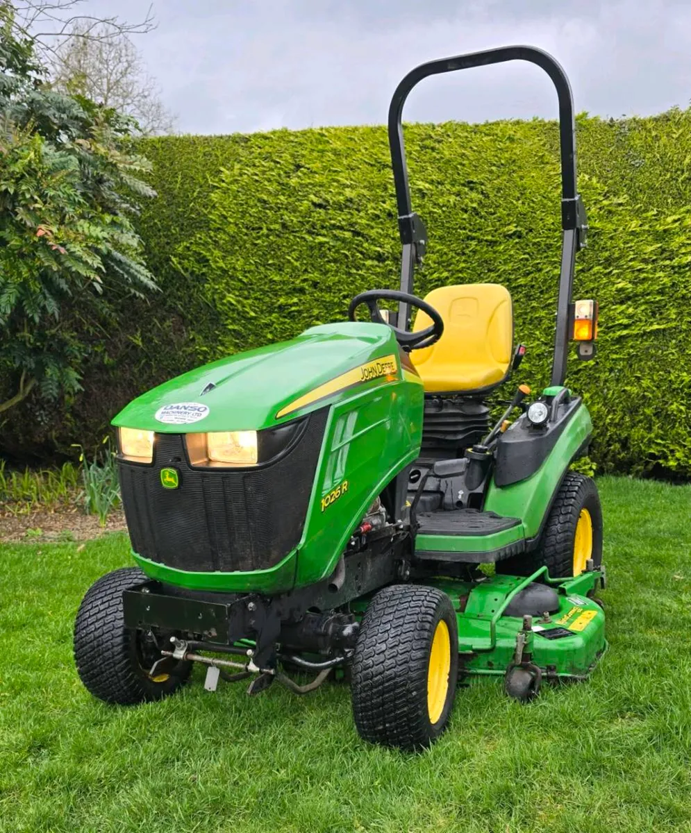 John Deere 1026R - Image 1
