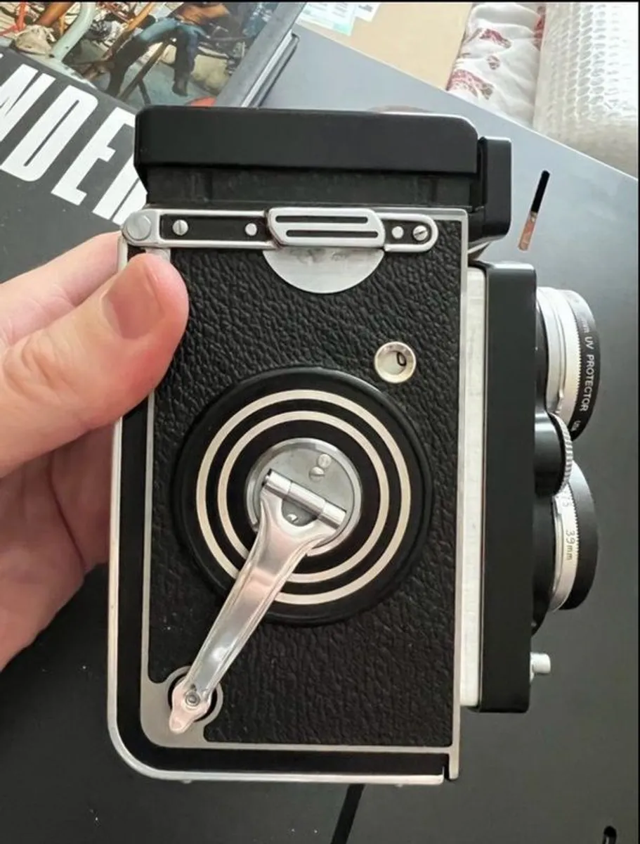 Rolleiflex 3.5C - Zeiss Planar + case and strap - Image 2
