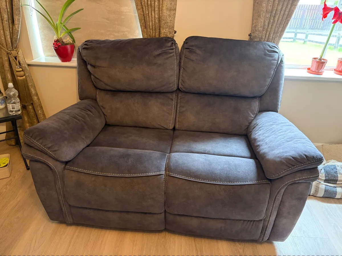 Reclining sofa set - Image 1