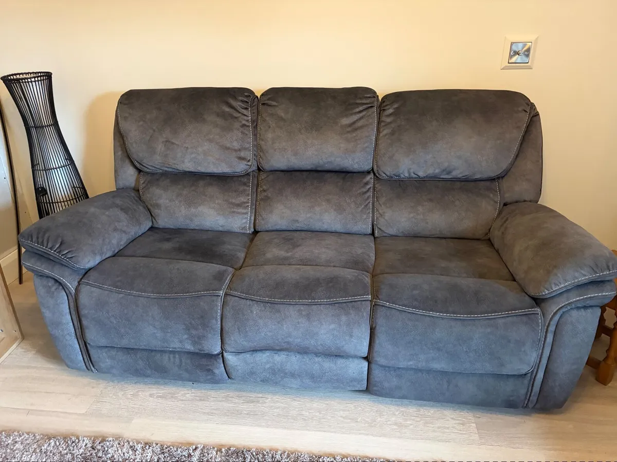 Reclining sofa set - Image 3