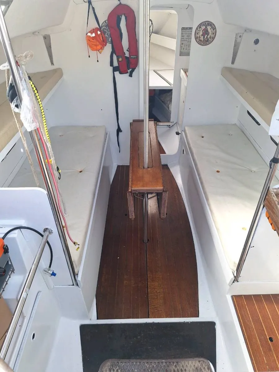30ft Beneteau First 30 1980 - Image 2