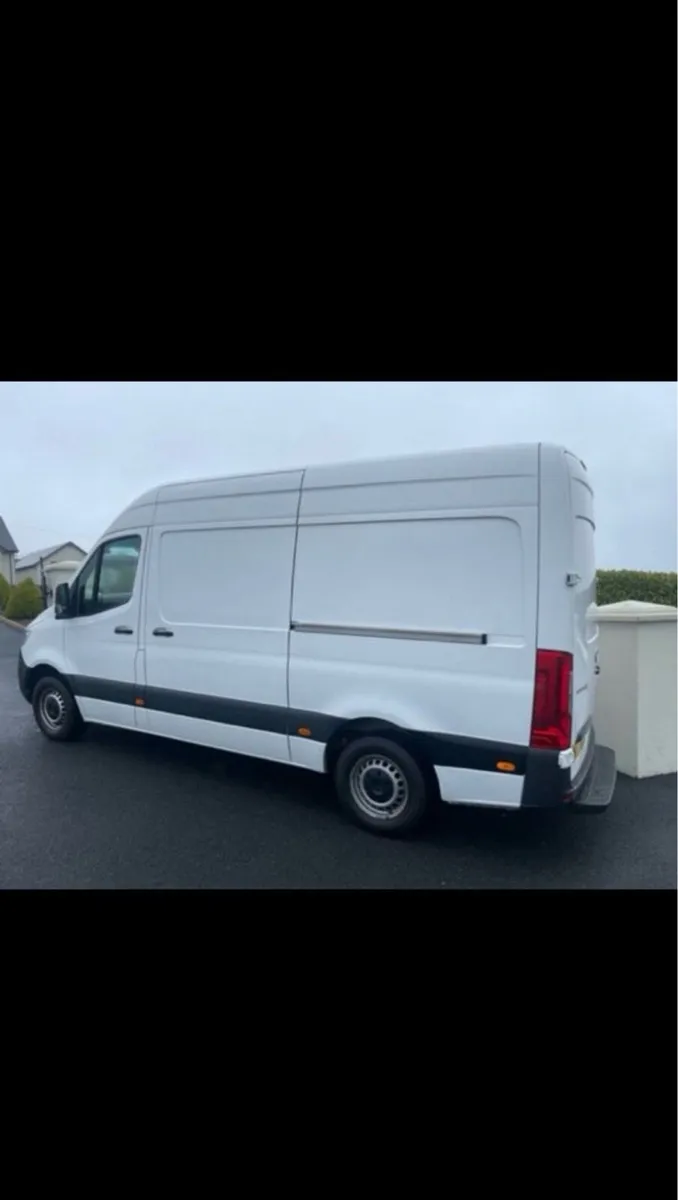 2020 Mercedes MWB sprinter - Image 2