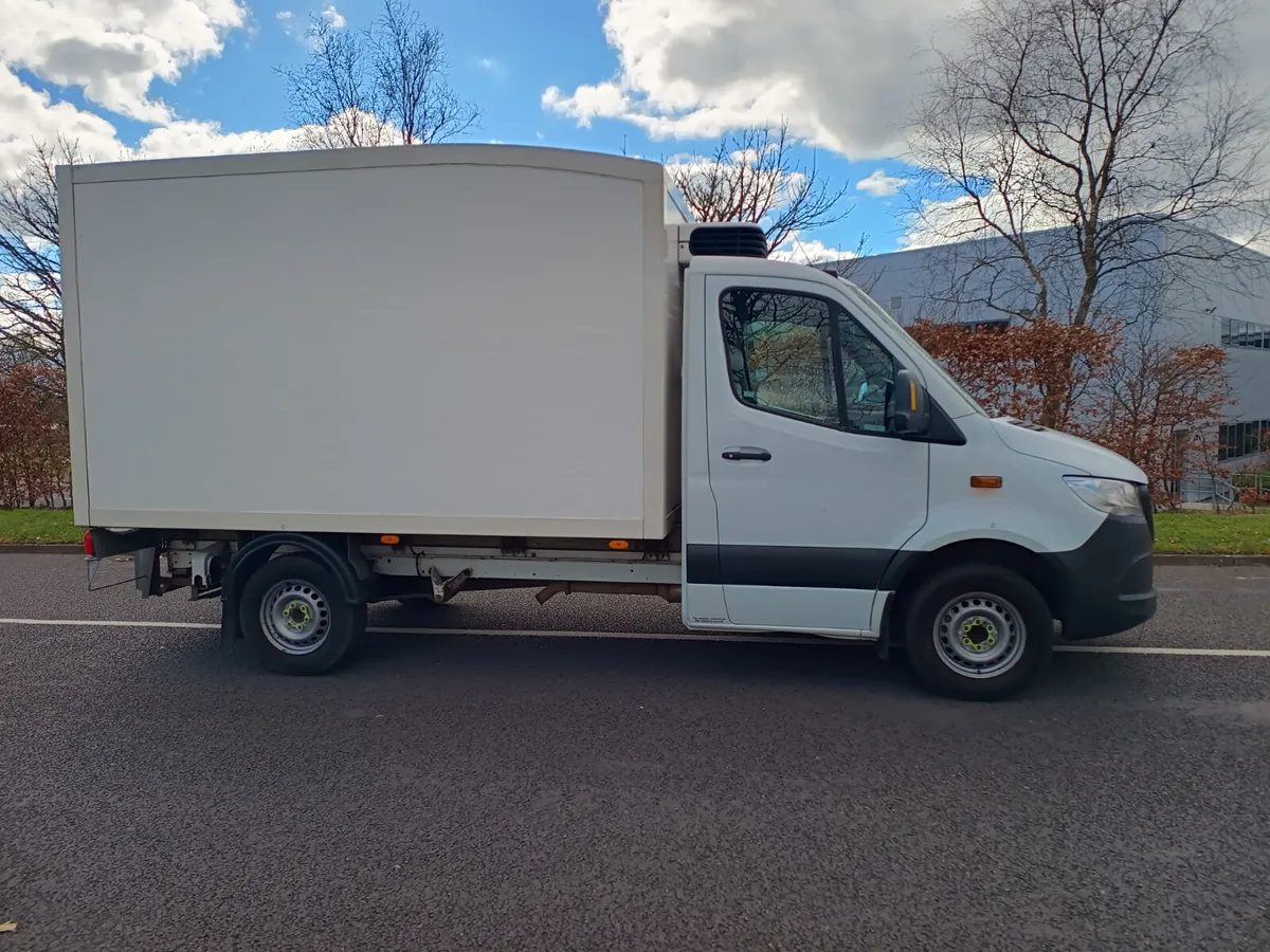 Mercedes-Benz Sprinter Box Fridge Van - Image 3