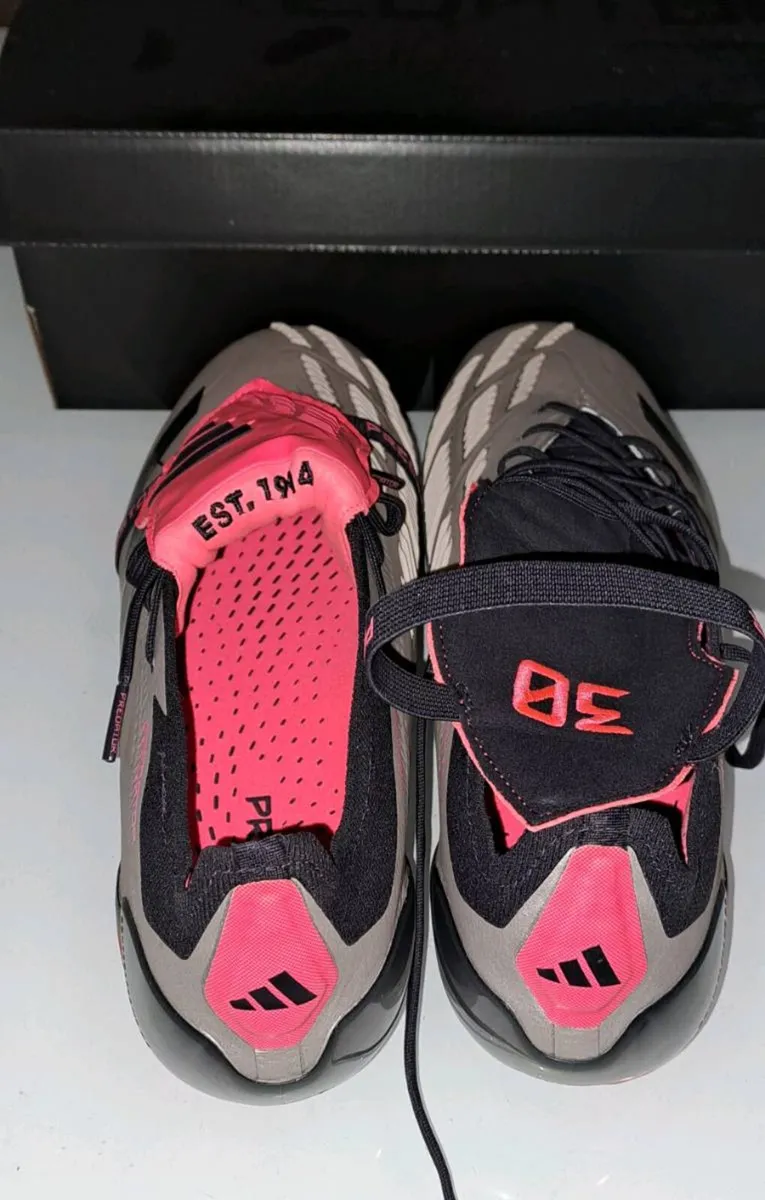 Adidas Predator Elite Mens Size 9.5UK SG Boots - Image 4