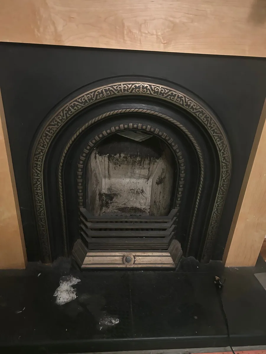 Fire place - Image 2