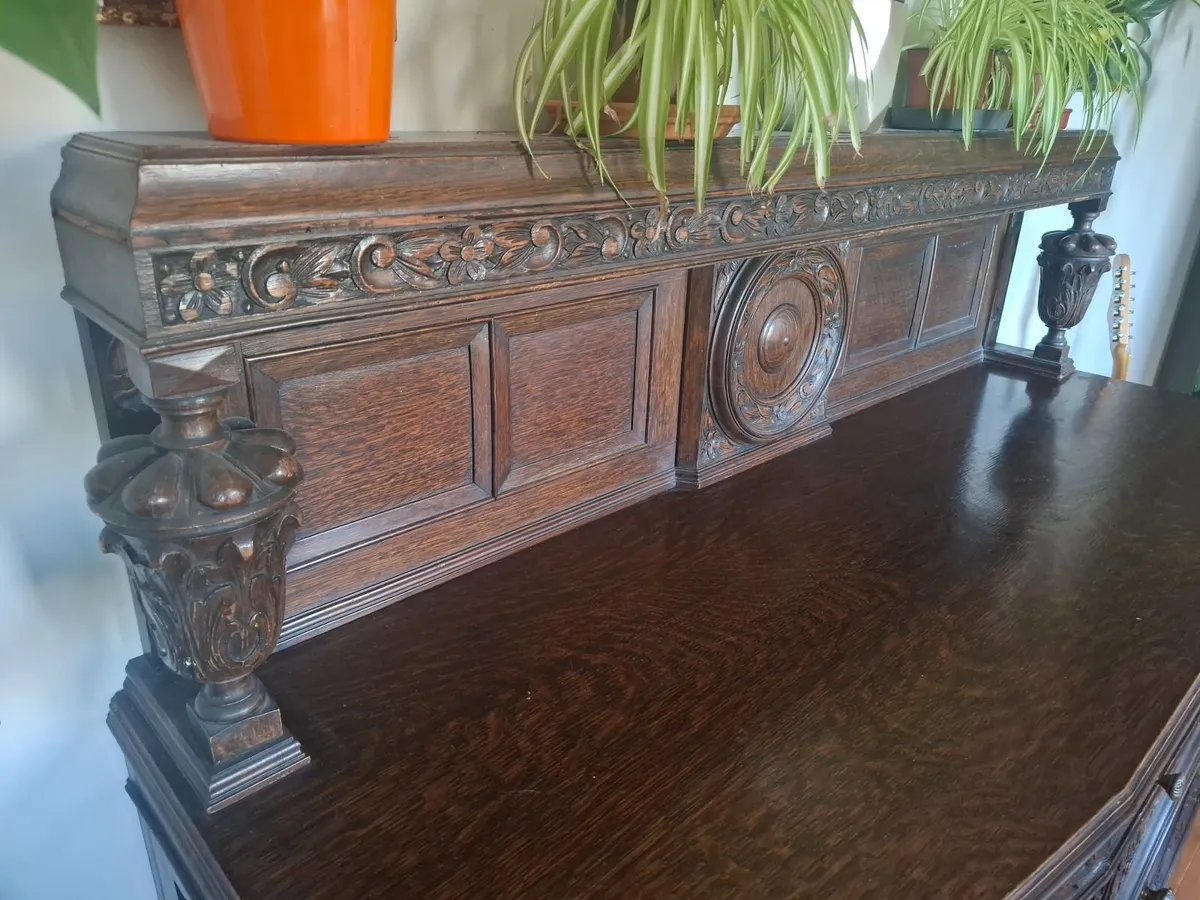 Solid wood vintage sideboard - Image 1