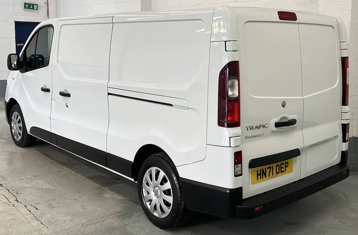 2021 Renault Trafic Panel Van - Image 4