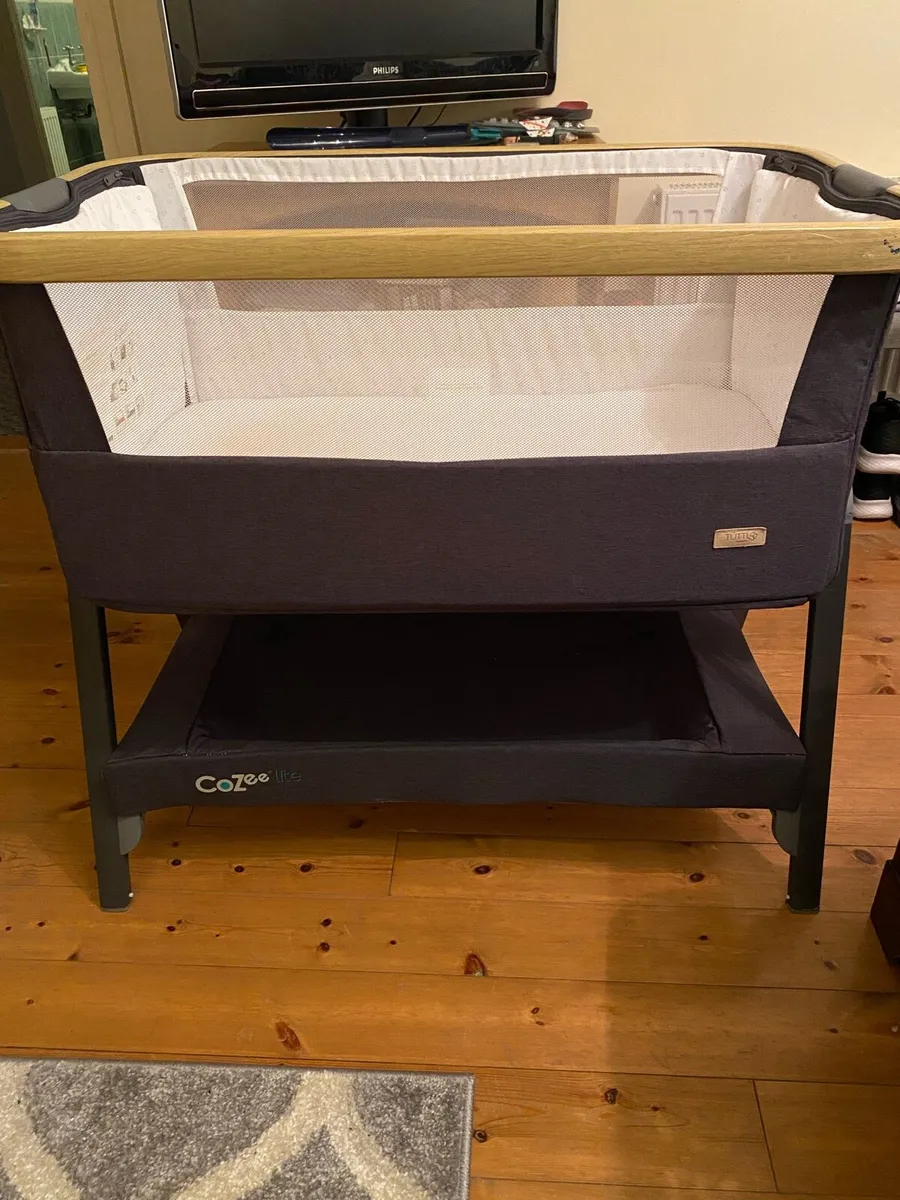 Tutti Bambini Bedside Crib - Image 1