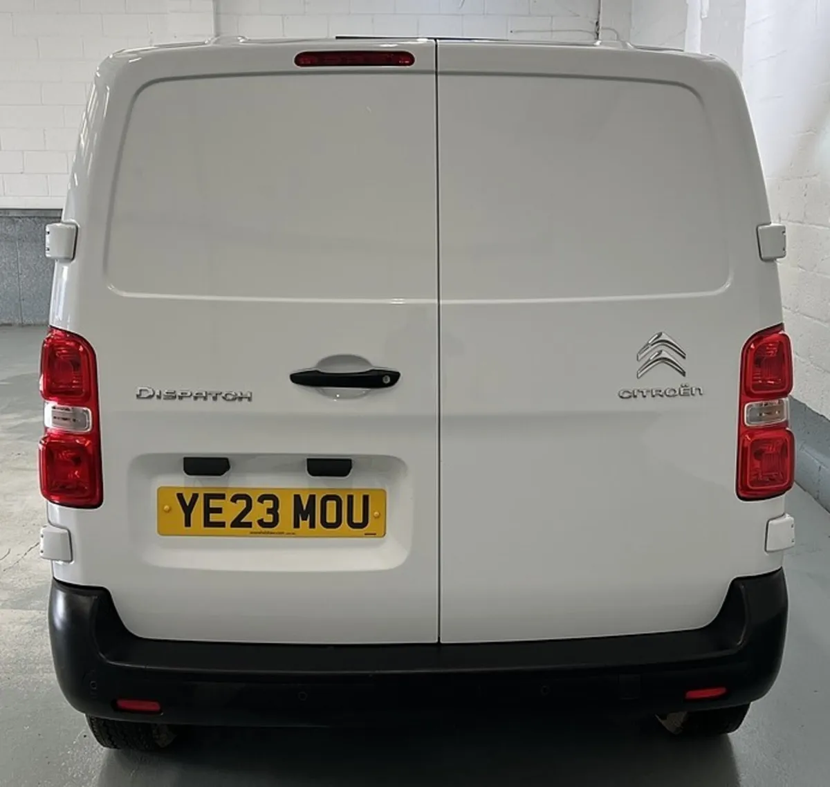 2023 Citroen Dispatch Panel Van - Image 3