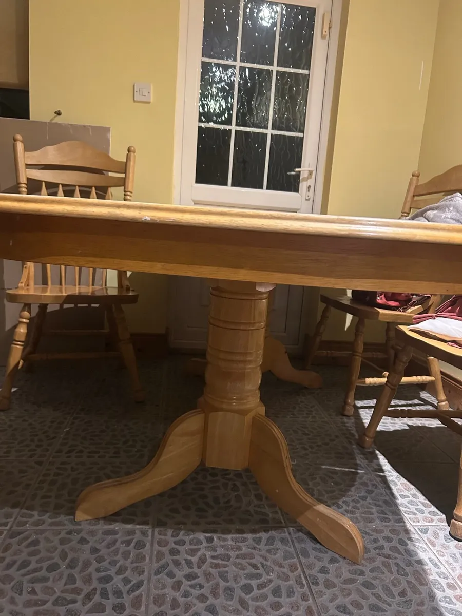 Kitchen table and chairs - Image 4